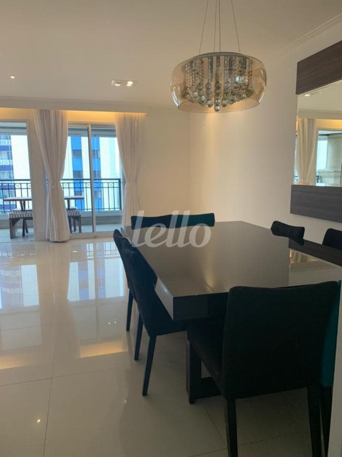 2 de Apartamento com 157 m² em Tatuapé - São Paulo