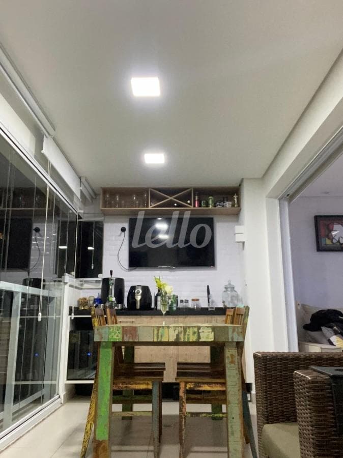 SACADA de Apartamento com 52 m² em Vila Regente Feijó - São Paulo