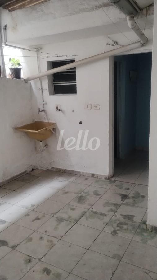 5 AREA DE SERVIÇO_QUINTAL de Casa térrea com 55 m² em Tatuapé - São Paulo