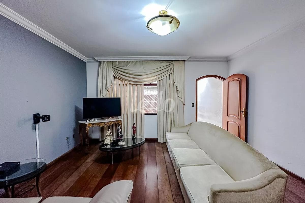 SALA de Casa sobrado com 200 m² em Vila Bertioga - São Paulo