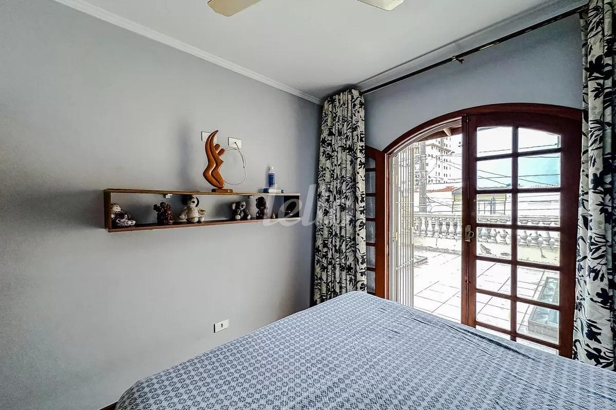 QUARTO de Casa sobrado com 200 m² em Vila Bertioga - São Paulo