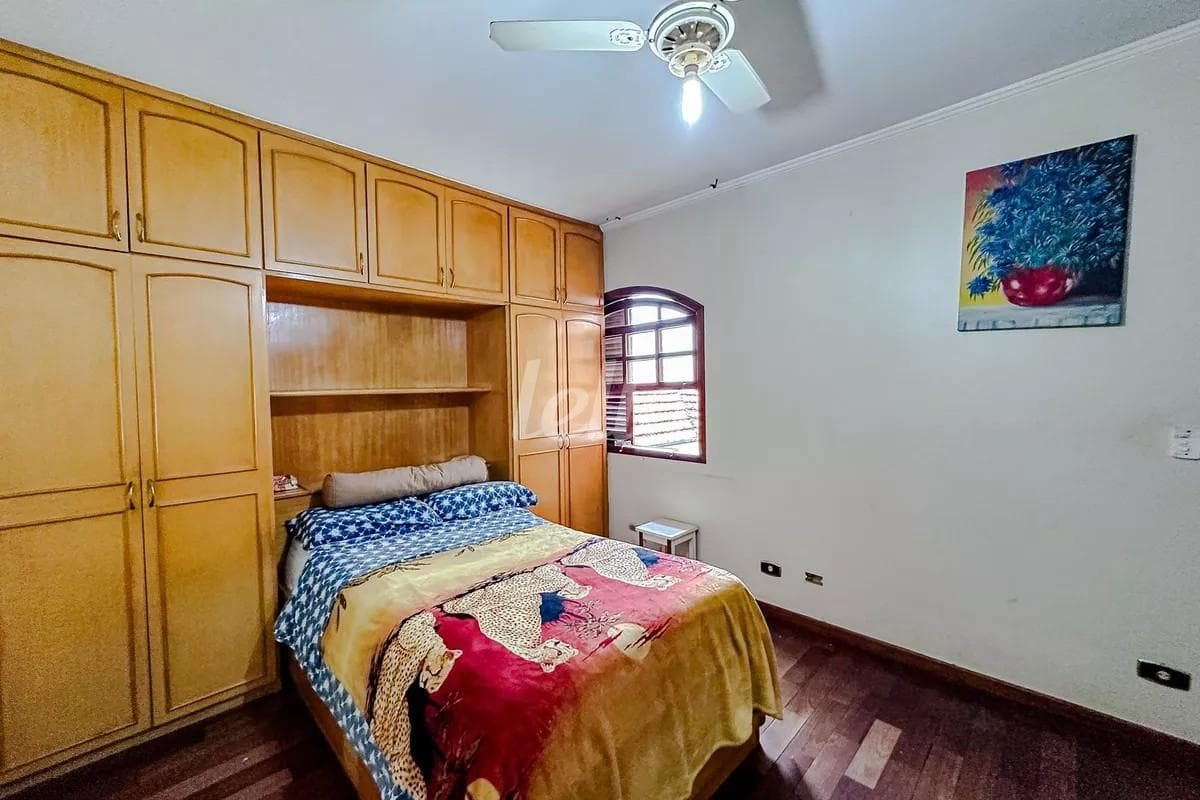 QUARTO de Casa sobrado com 200 m² em Vila Bertioga - São Paulo