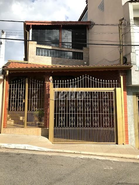 FACHADA de Casa sobrado com 234 m² em Vila Ema - São Paulo
