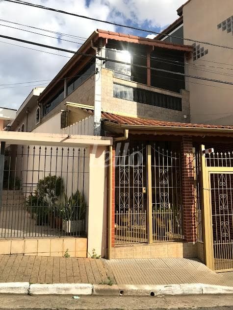 FACHADA de Casa sobrado com 234 m² em Vila Ema - São Paulo