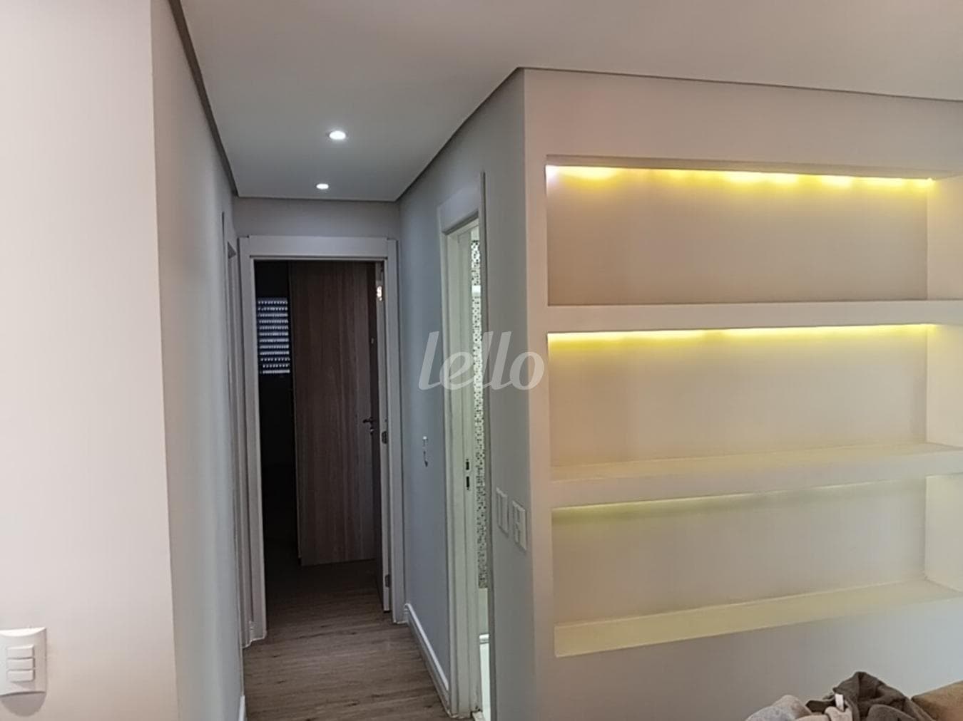 1-SALA E HALL DE DISTRIBUIÇÃO-001.JPG de Apartamento com 69 m² em Maranhão - São Paulo