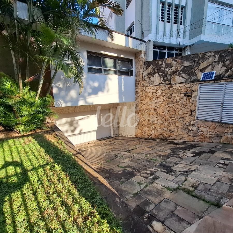 FRENTE de Casa térrea com 600 m² em Alto da Moóca - São Paulo