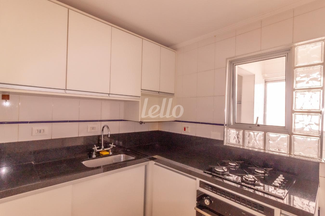 07COZINHA_001.JPG de Apartamento com 67 m² em Vila Azevedo - São Paulo