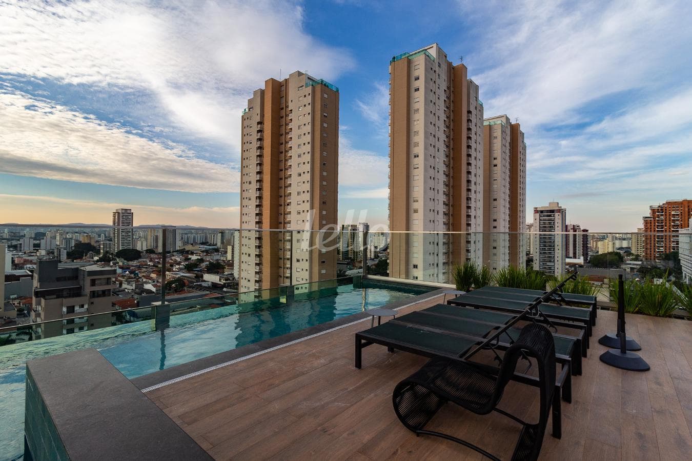 AREA CONDOMINIAL