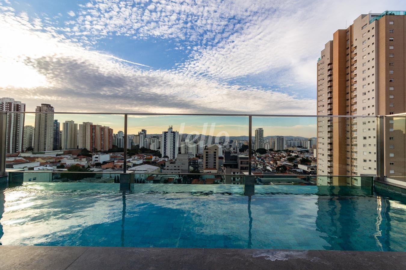 AREA CONDOMINIAL