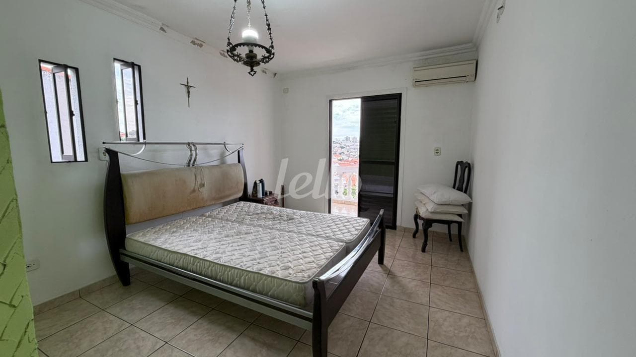 SUITE MASTER de Casa sobrado com 243 m² em Vila Alpina - São Paulo