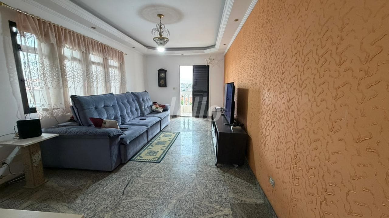 SALA VISITA de Casa sobrado com 243 m² em Vila Alpina - São Paulo