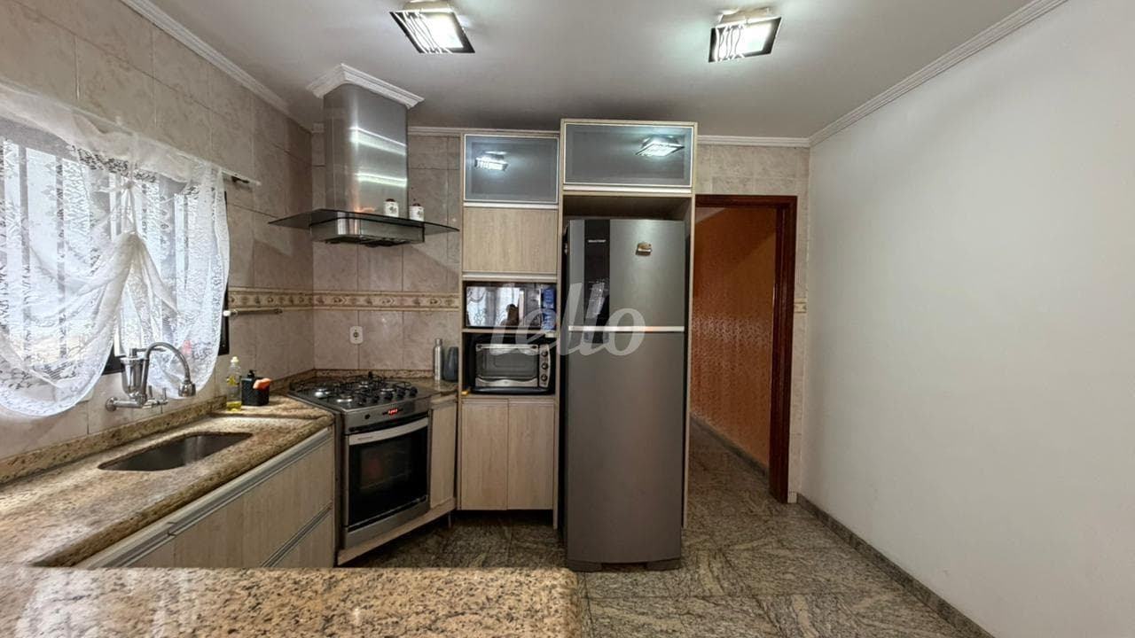 COZINHA de Casa sobrado com 243 m² em Vila Alpina - São Paulo