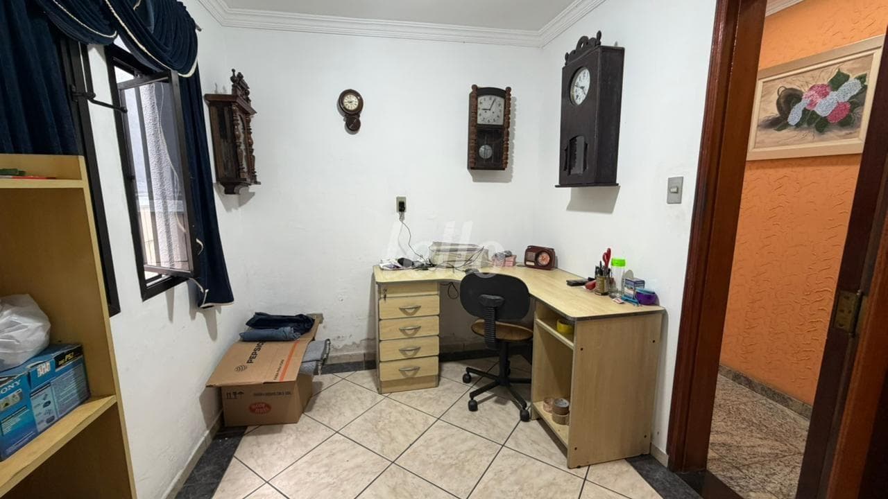 ESCRITORIO de Casa sobrado com 243 m² em Vila Alpina - São Paulo
