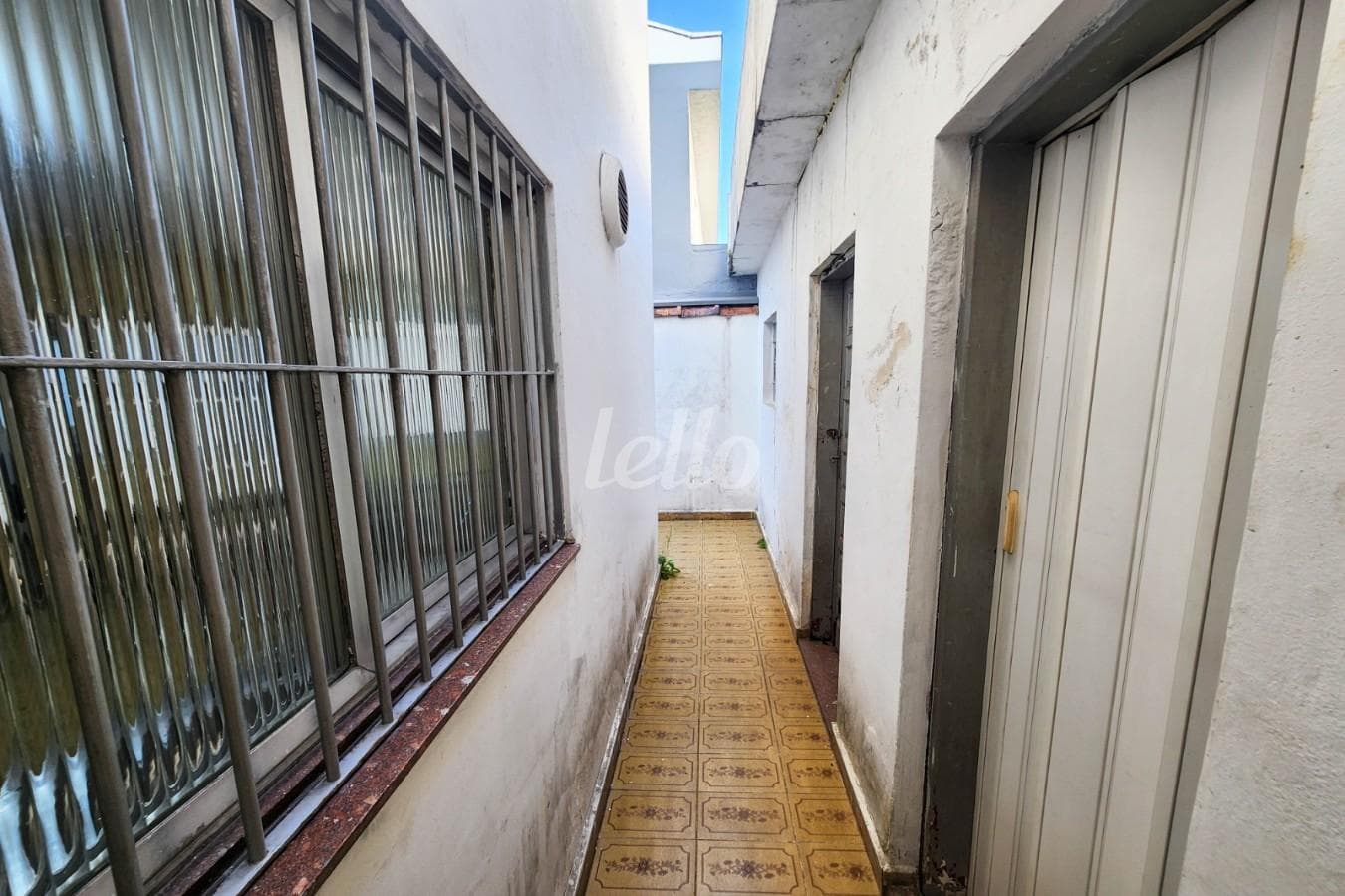 CORREDOR EXTERNO de Casa sobrado com 206 m² em Vila Rui Barbosa - São Paulo