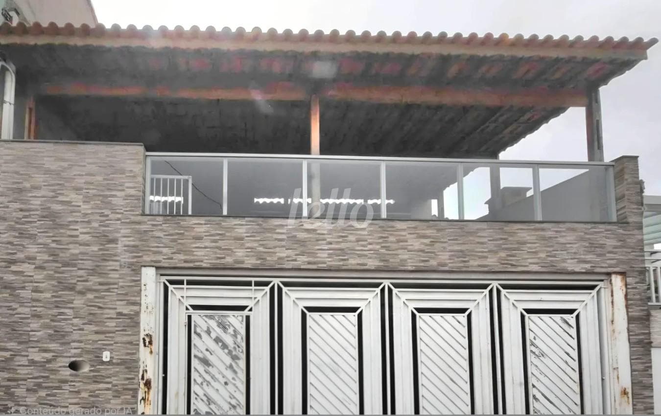 FACHADA de Casa sobrado com 110 m² em Vila Bela - São Paulo