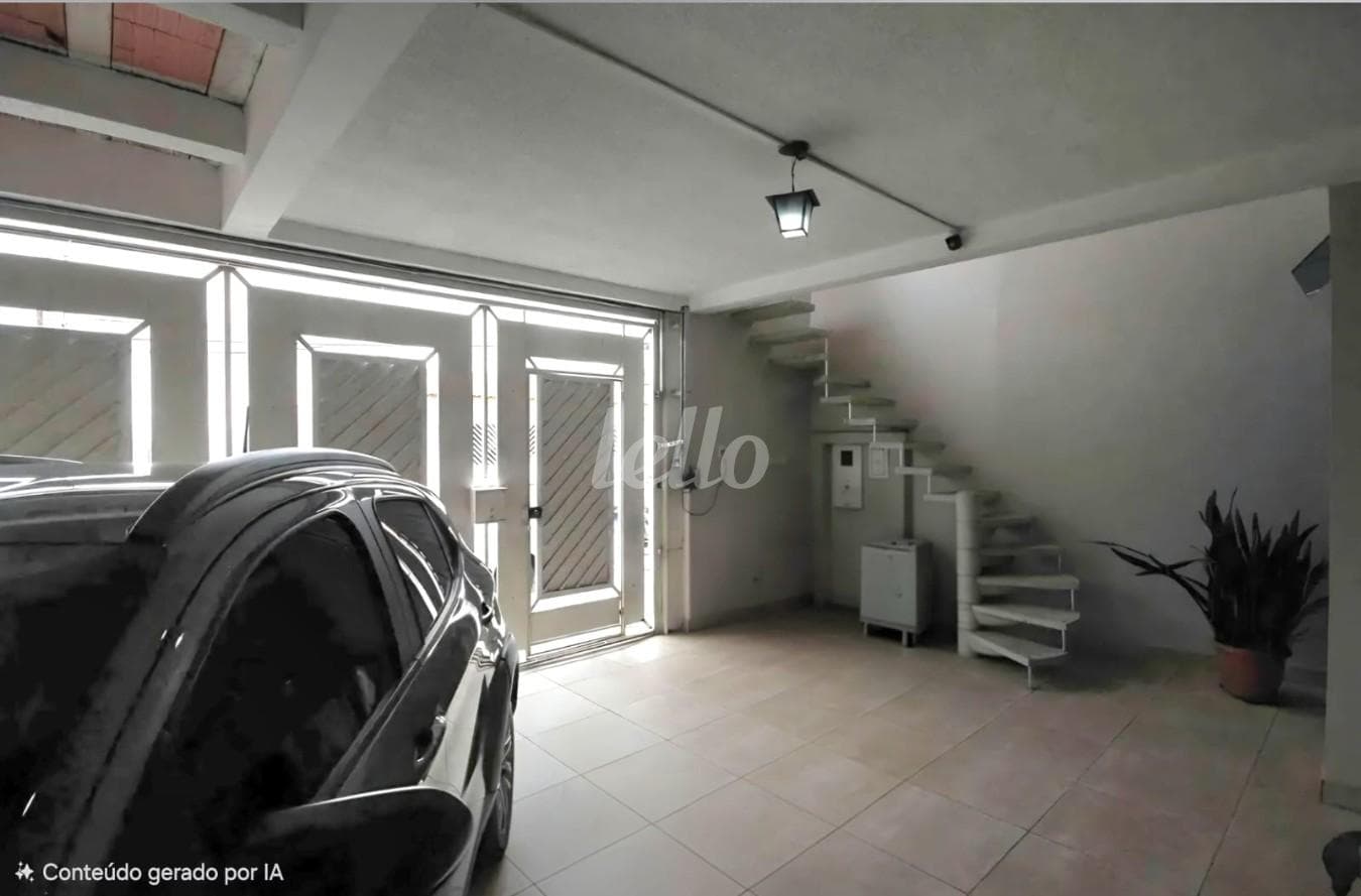 GARAGEM de Casa sobrado com 110 m² em Vila Bela - São Paulo