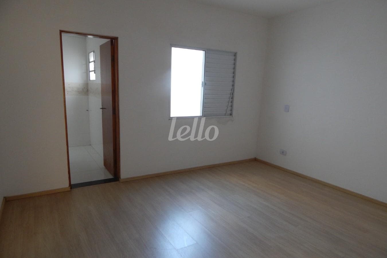 QUARTO de Casa sobrado com 300 m² em Vila Granada - São Paulo