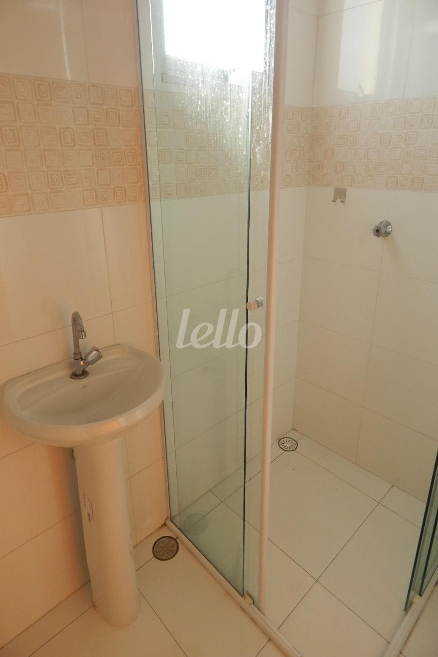 BANHEIRO de Casa sobrado com 300 m² em Vila Granada - São Paulo