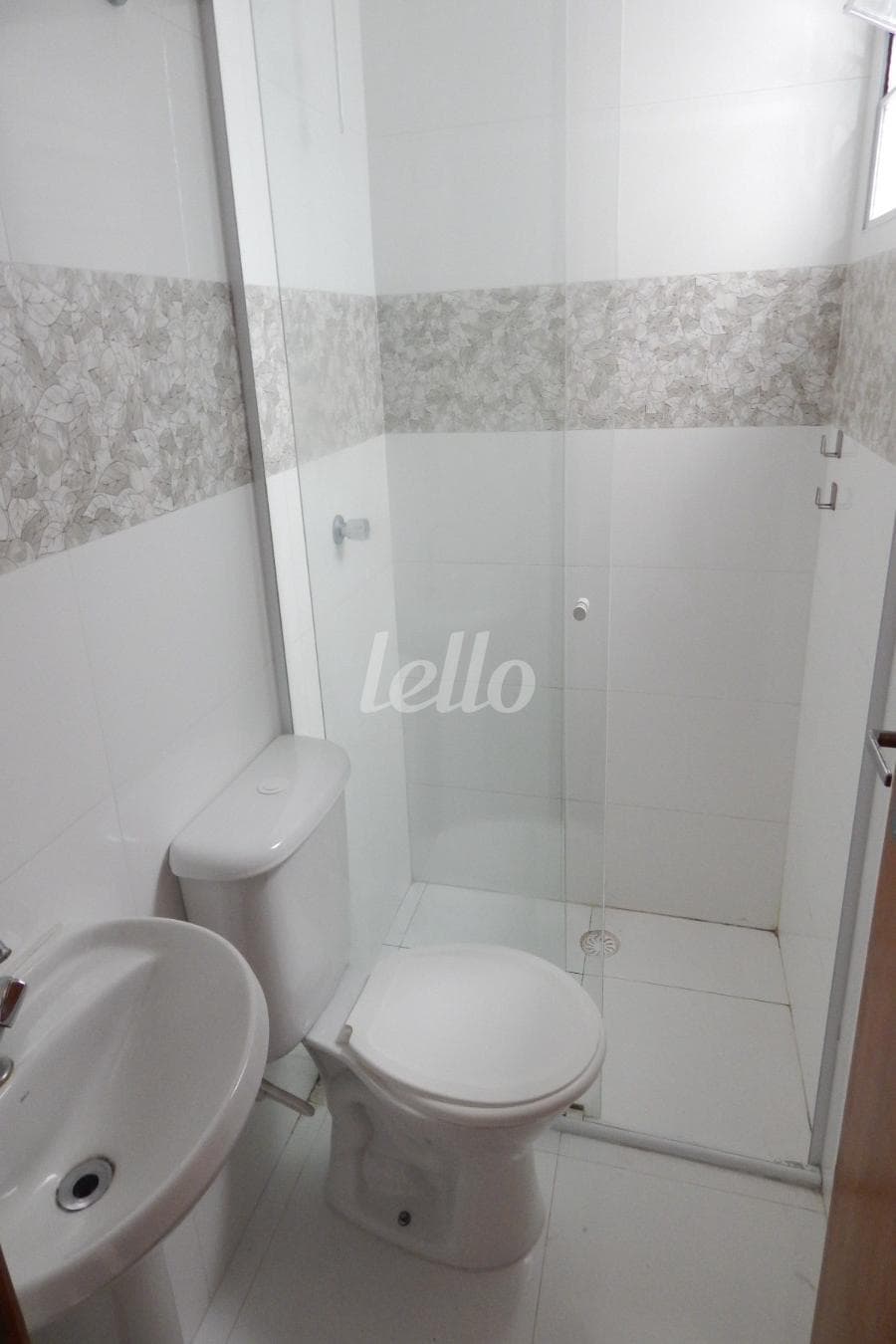 BANHEIRO de Casa sobrado com 300 m² em Vila Granada - São Paulo