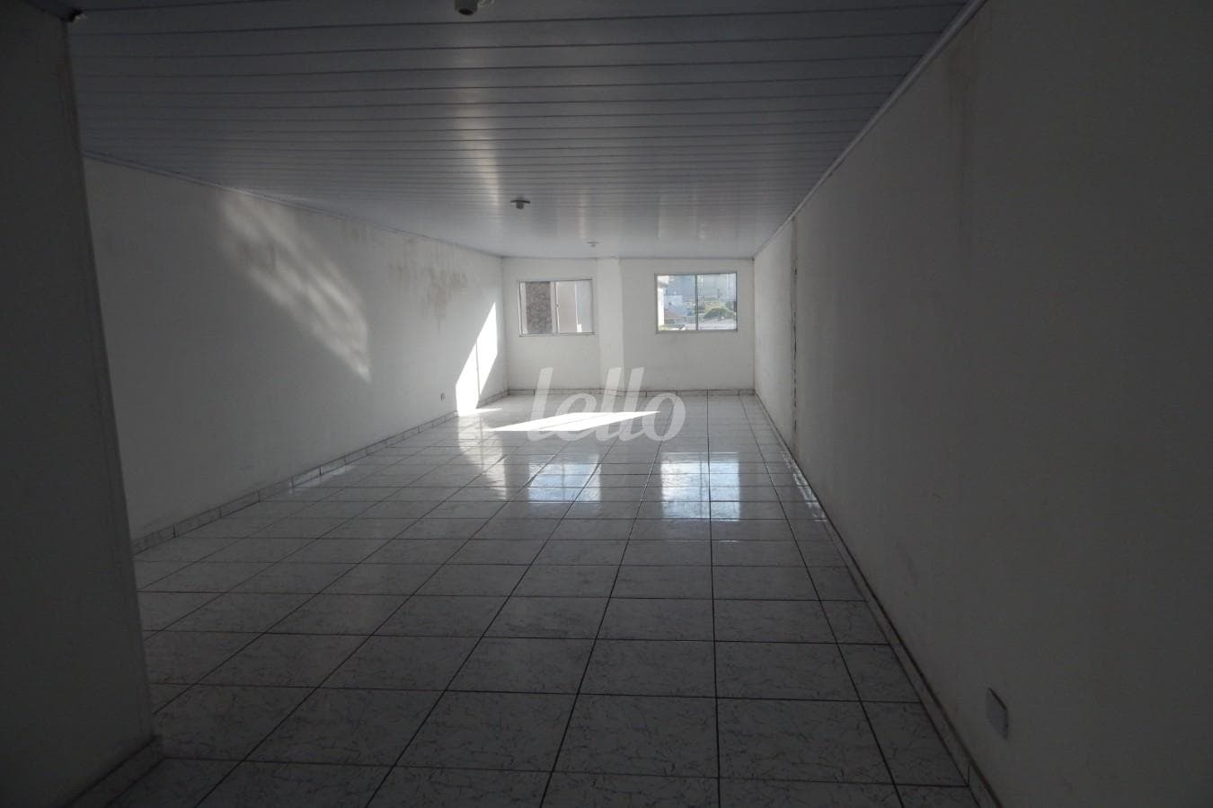 GARAGEM de Casa sobrado com 300 m² em Vila Granada - São Paulo