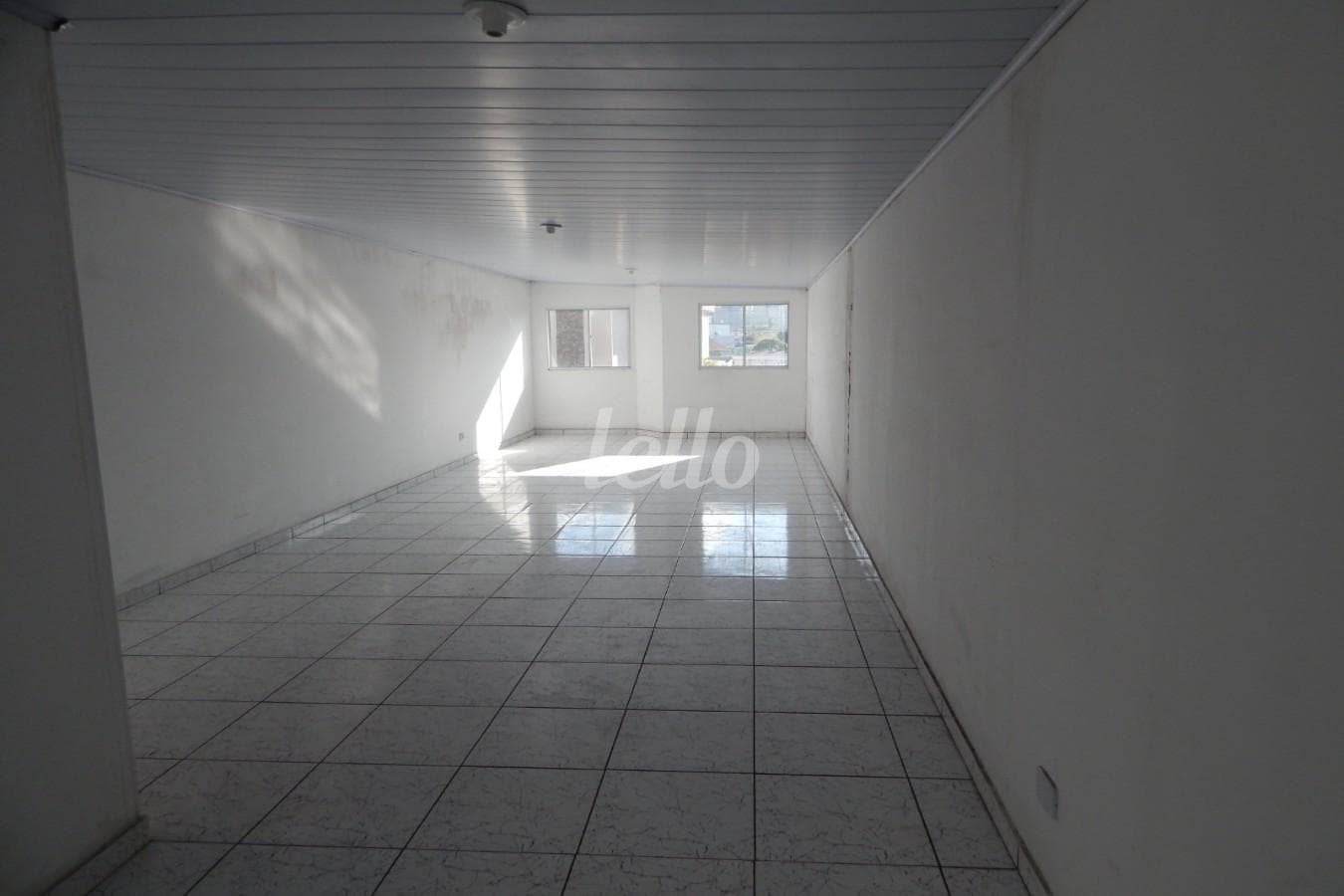 GARAGEM de Casa sobrado com 300 m² em Vila Granada - São Paulo