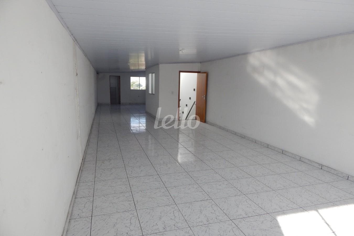 GARAGEM de Casa sobrado com 300 m² em Vila Granada - São Paulo
