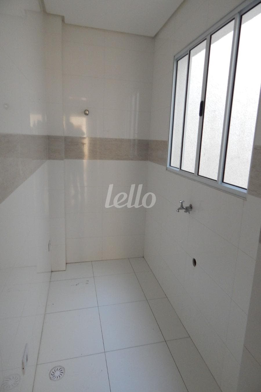 WHATSAPP IMAGE 2026-06-18 AT 18 de Casa sobrado com 300 m² em Vila Granada - São Paulo