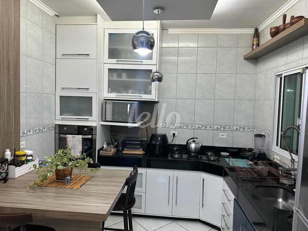 COZINHA de Casa sobrado com 136 m² em Vila Santa Isabel - São Paulo