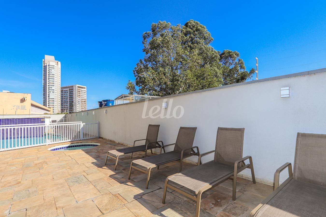 AREA CONDOMINIAL
