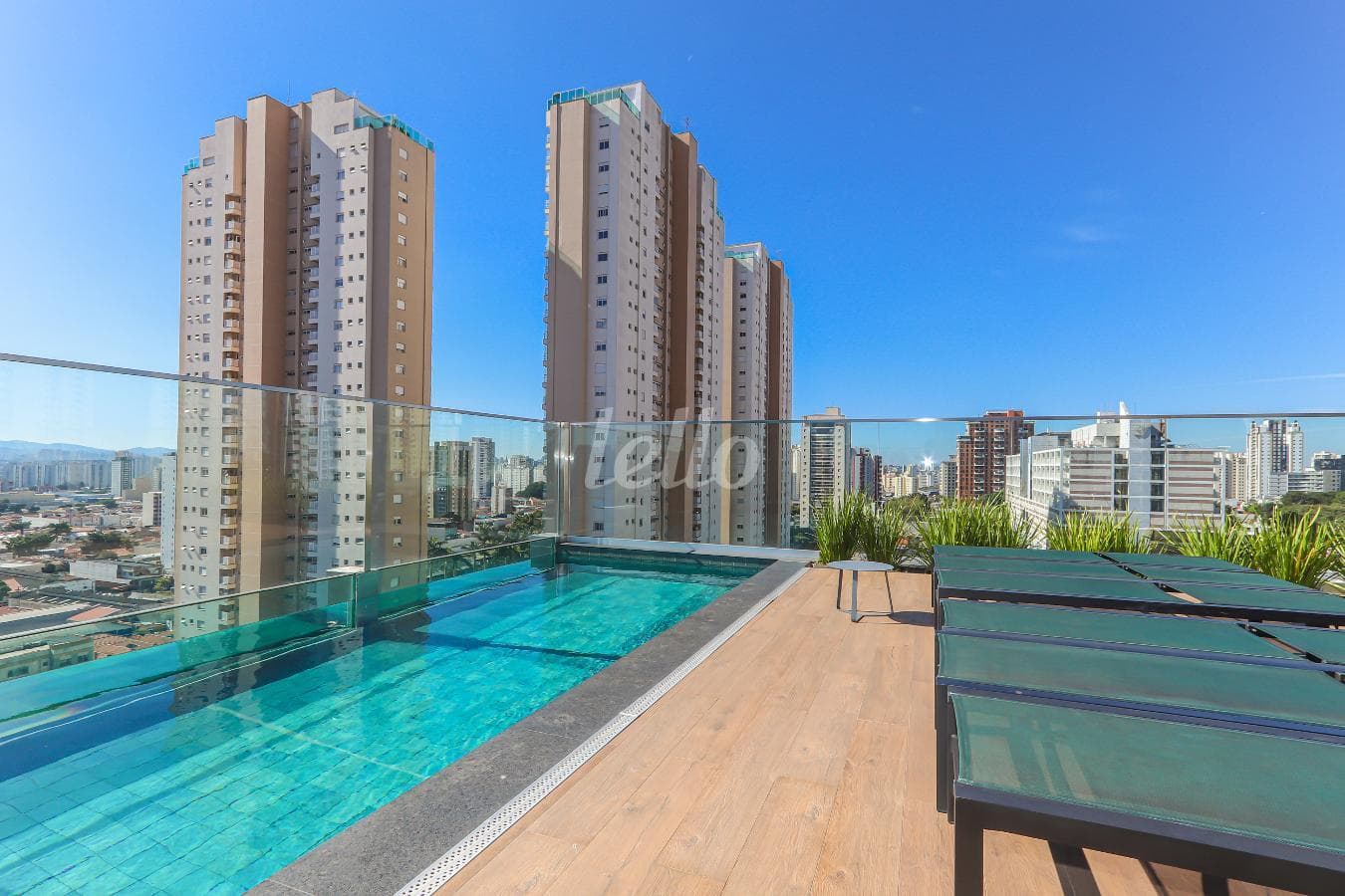 AREA CONDOMINIAL