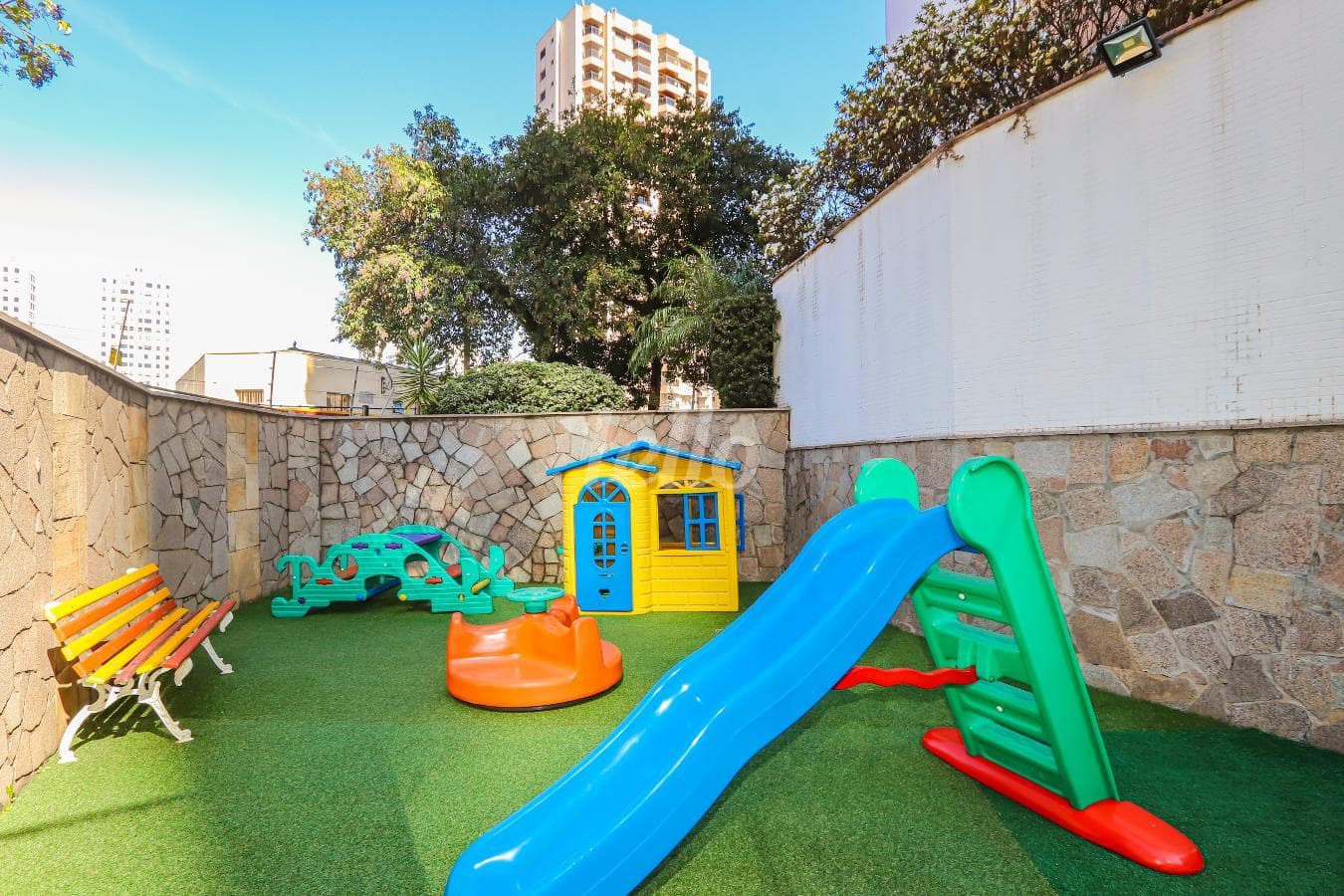 AREA CONDOMINIAL