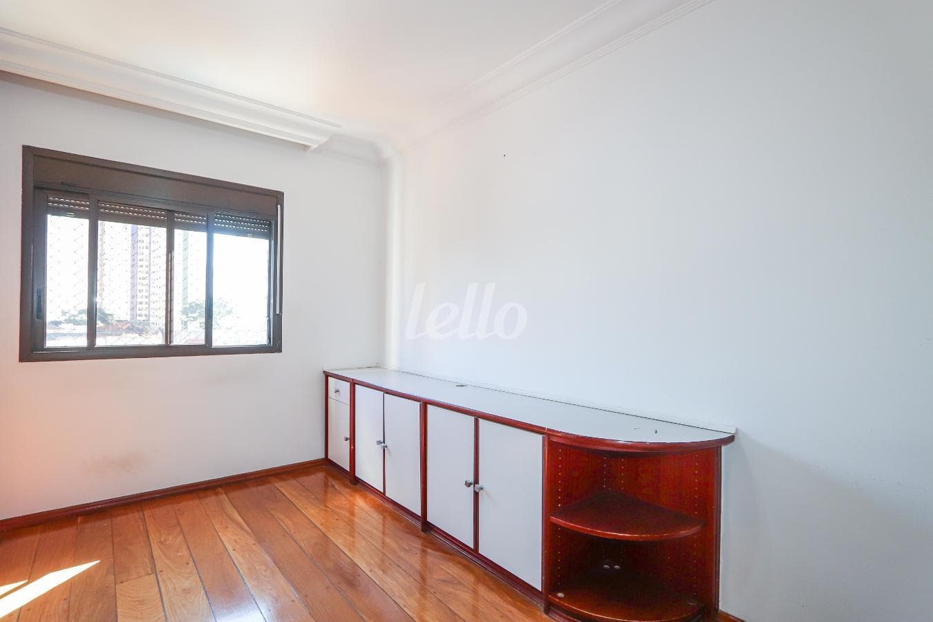 DORMITORIO de Apartamento com 210 m² em Vila Regente Feijó - São Paulo