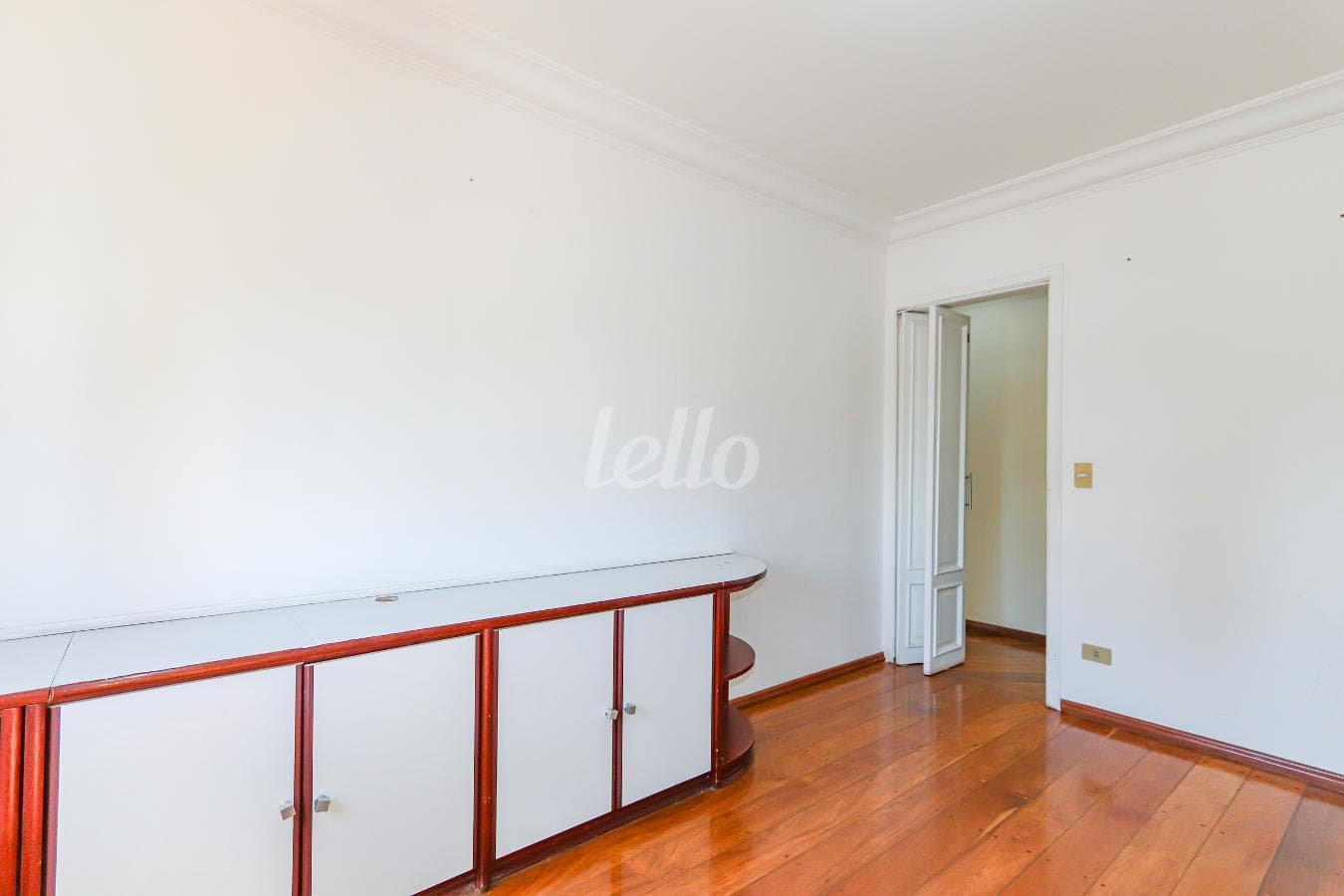 DORMITORIO de Apartamento com 210 m² em Vila Regente Feijó - São Paulo