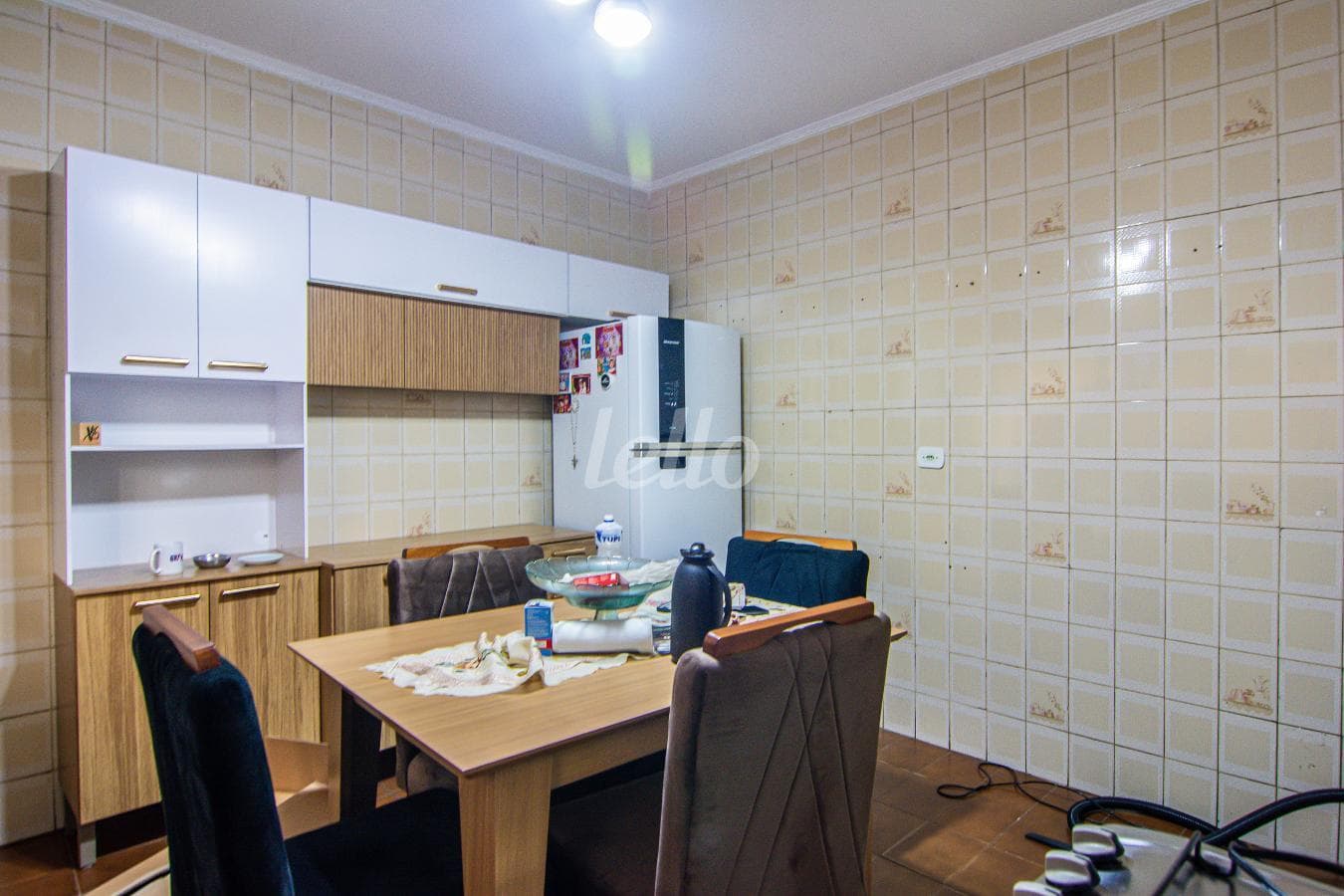 COZINHA de Casa sobrado com 140 m² em Vila Margarida - São Paulo
