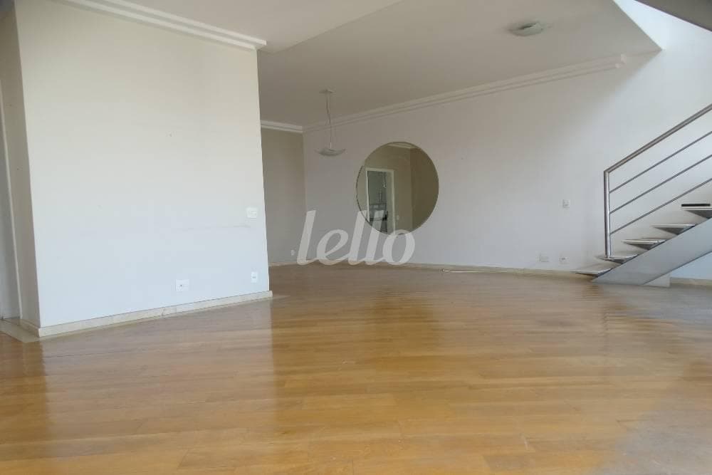 SALA de Apartamento Duplex com 360 m² em Tatuapé - São Paulo