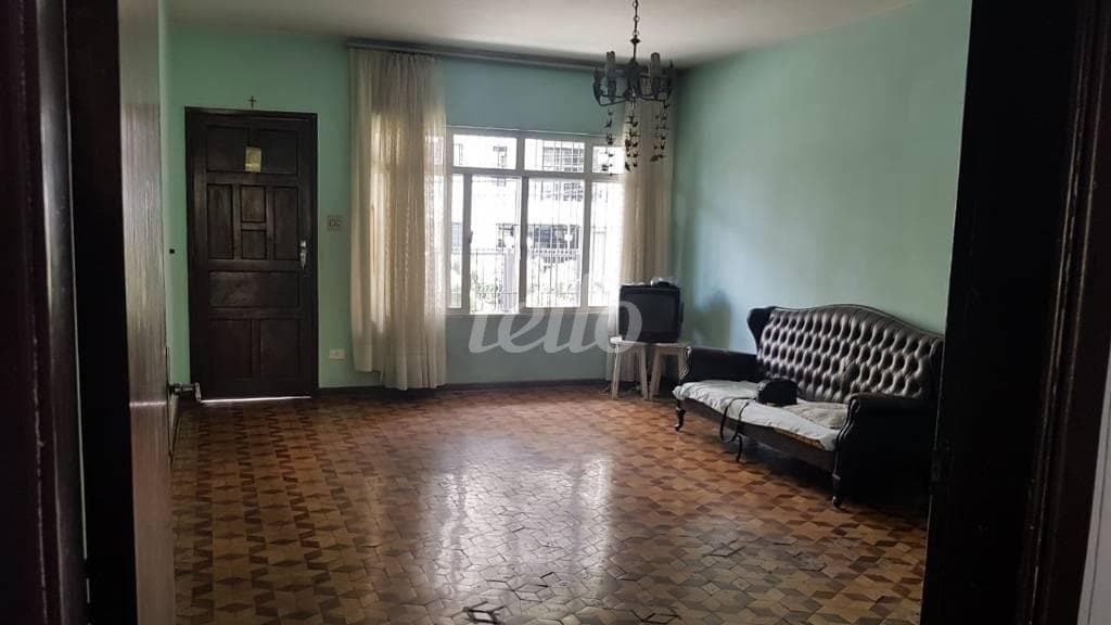 SALA ESTAR E JANTAR 1 de Casa sobrado com 298 m² em Água Fria - São Paulo