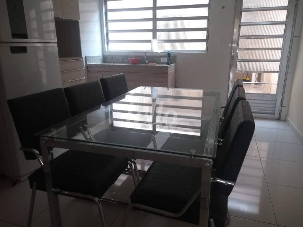 COZINHA de Casa sobrado com 90 m² em Jardim Piqueroby - São Paulo