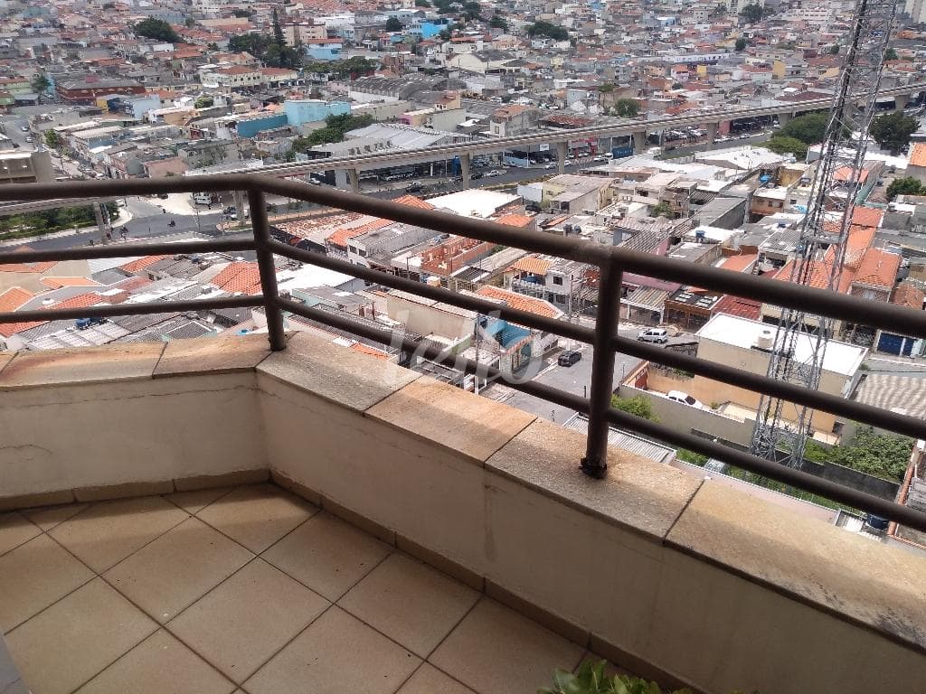 SACADA de Apartamento com 95 m² em Jardim Teresa - São Paulo