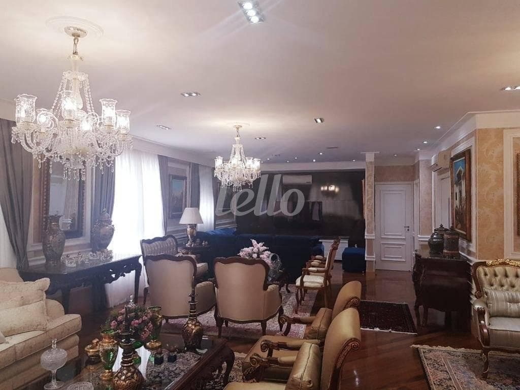 SALA TRÊS AMBIENTES de Apartamento com 297 m² em Tatuapé - São Paulo