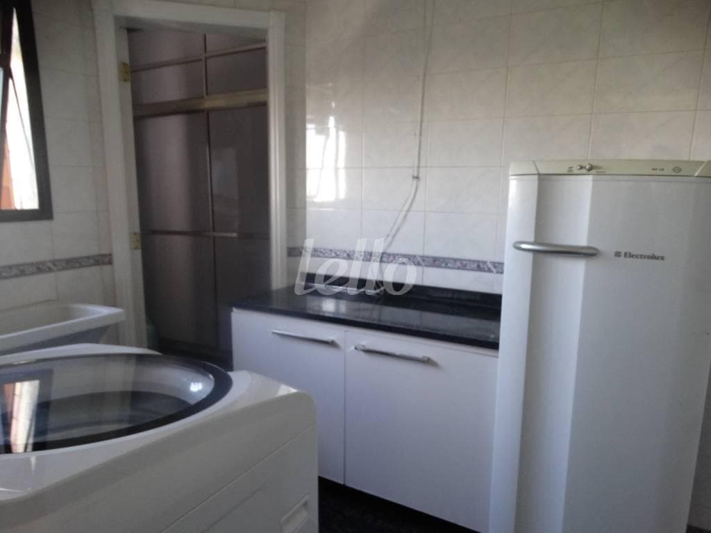 ÁREA DE SERVIÇO de Apartamento com 156 m² em Jardim Anália Franco - São Paulo