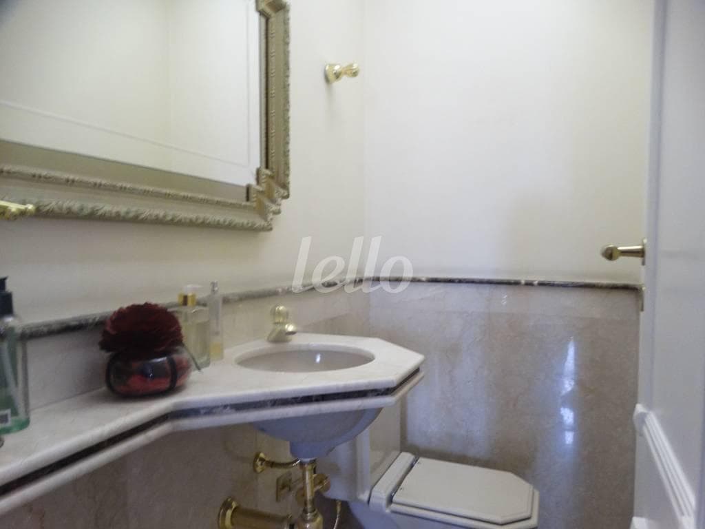 LAVABO de Apartamento com 156 m² em Jardim Anália Franco - São Paulo