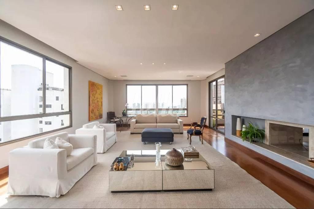 SALA de Apartamento com 450 m² em Vila Suzana - São Paulo