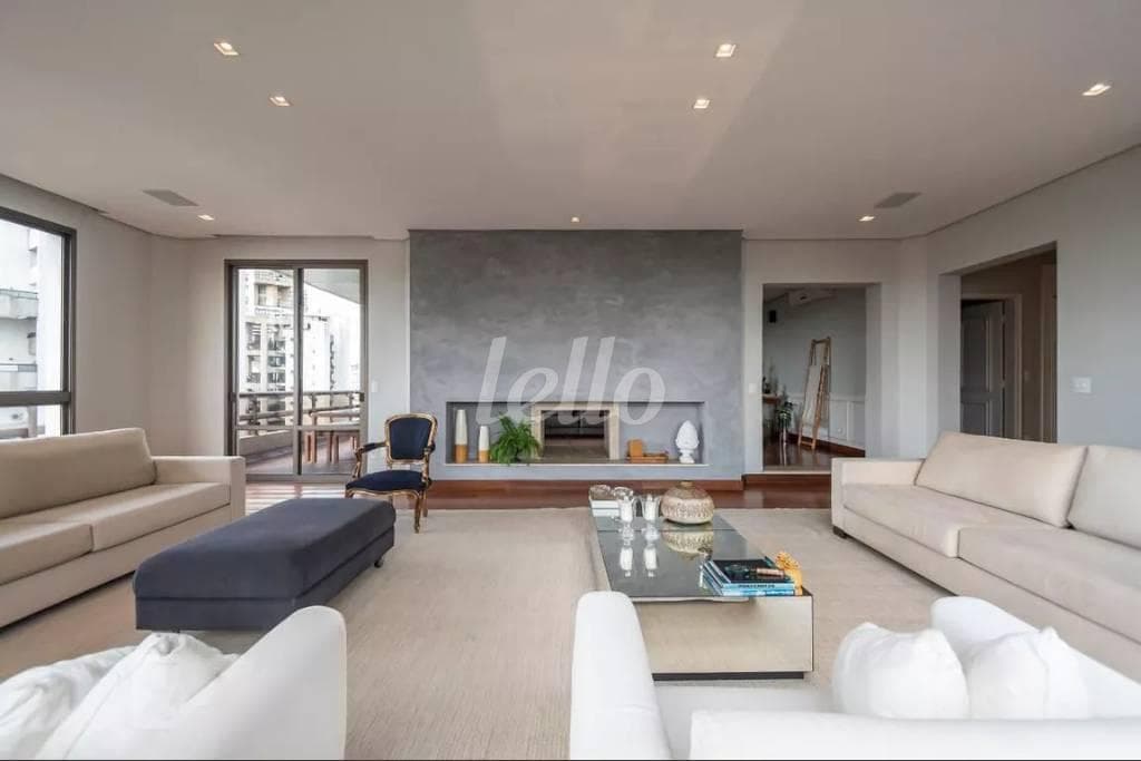 SALA de Apartamento com 450 m² em Vila Suzana - São Paulo
