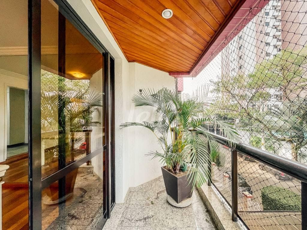 VARANDA de Apartamento com 137 m² em Tatuapé - São Paulo