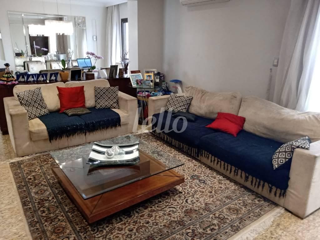SALA ESTAR JANTAR de Apartamento com 133 m² em Tatuapé - São Paulo