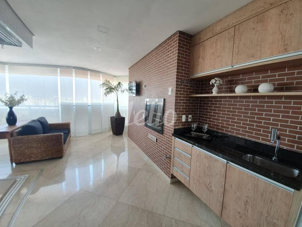 VARANDA GOURMET de Apartamento com 202 m² em Jardim Anália Franco - São Paulo