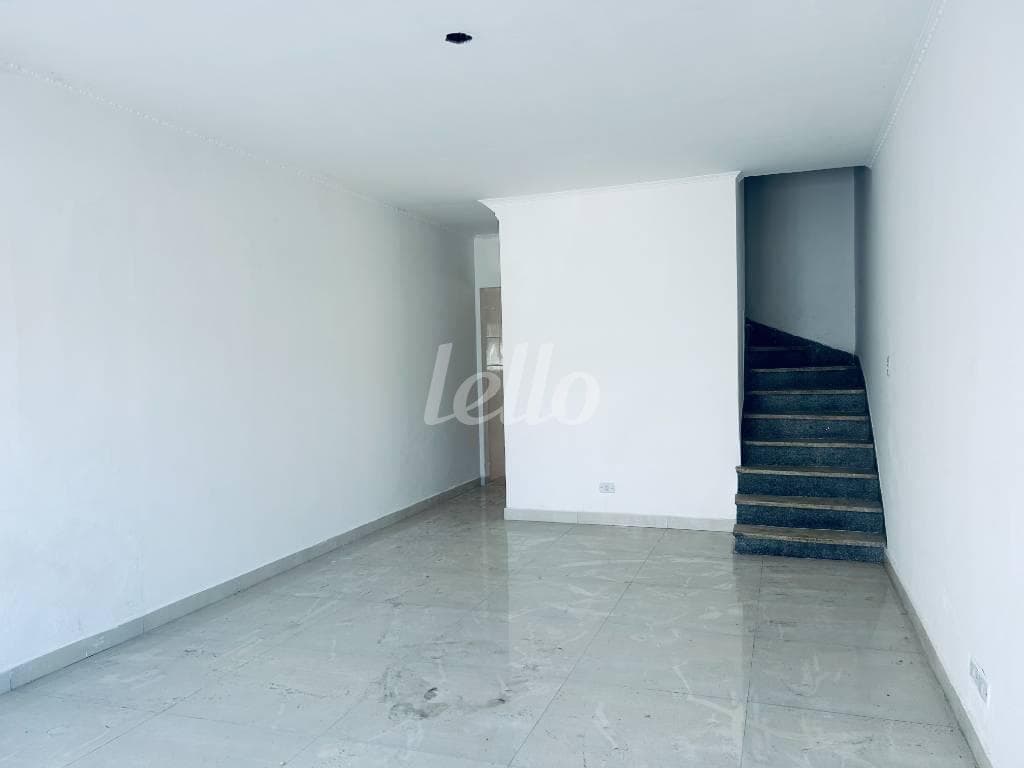 SALA DOIS AMBIENTES de Casa sobrado com 122 m² em Jardim Aricanduva - São Paulo