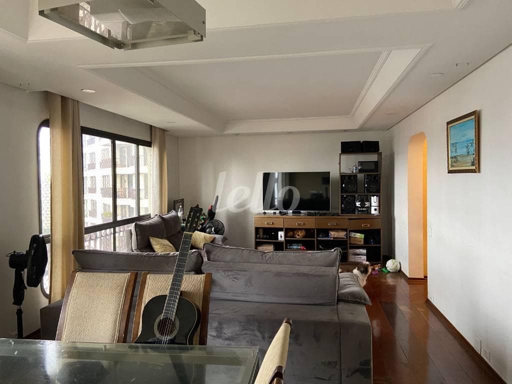 SALA 2 AMBIENTES de Apartamento com 150 m² em Vila Gomes Cardim - São Paulo