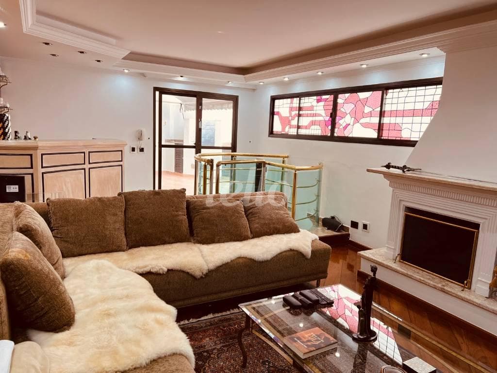 SALA COM LAREIRA de Apartamento cobertura - Padrão com 260 m² em Brooklin Paulista - São Paulo