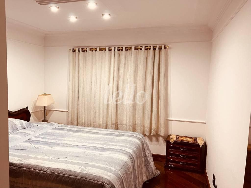 DORMITÓRIO de Apartamento cobertura - Padrão com 260 m² em Brooklin Paulista - São Paulo